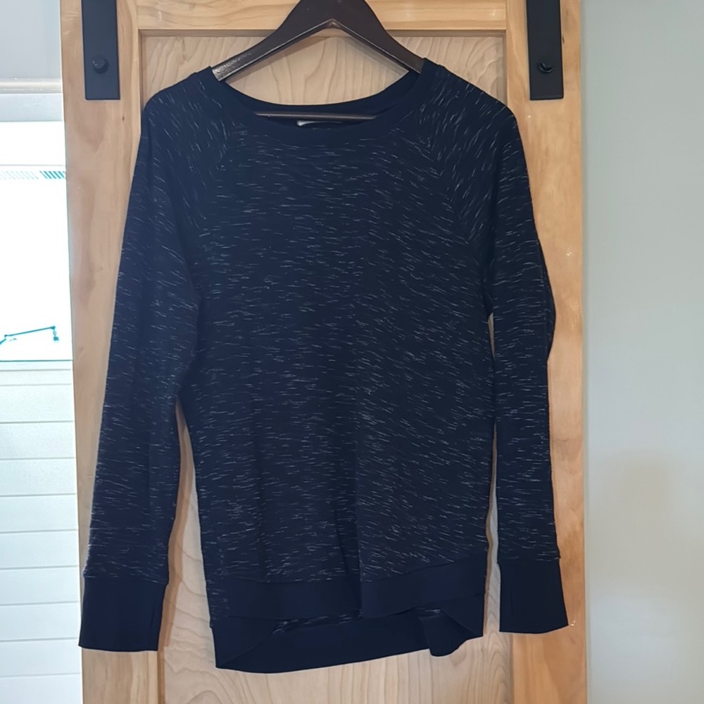 Threads 4 Thought Navy and Gray Knit Top